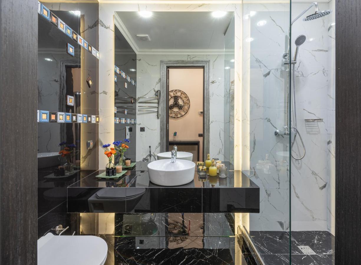 Mr Grey Boutique Hotel โอเดสซา ภายนอก รูปภาพ