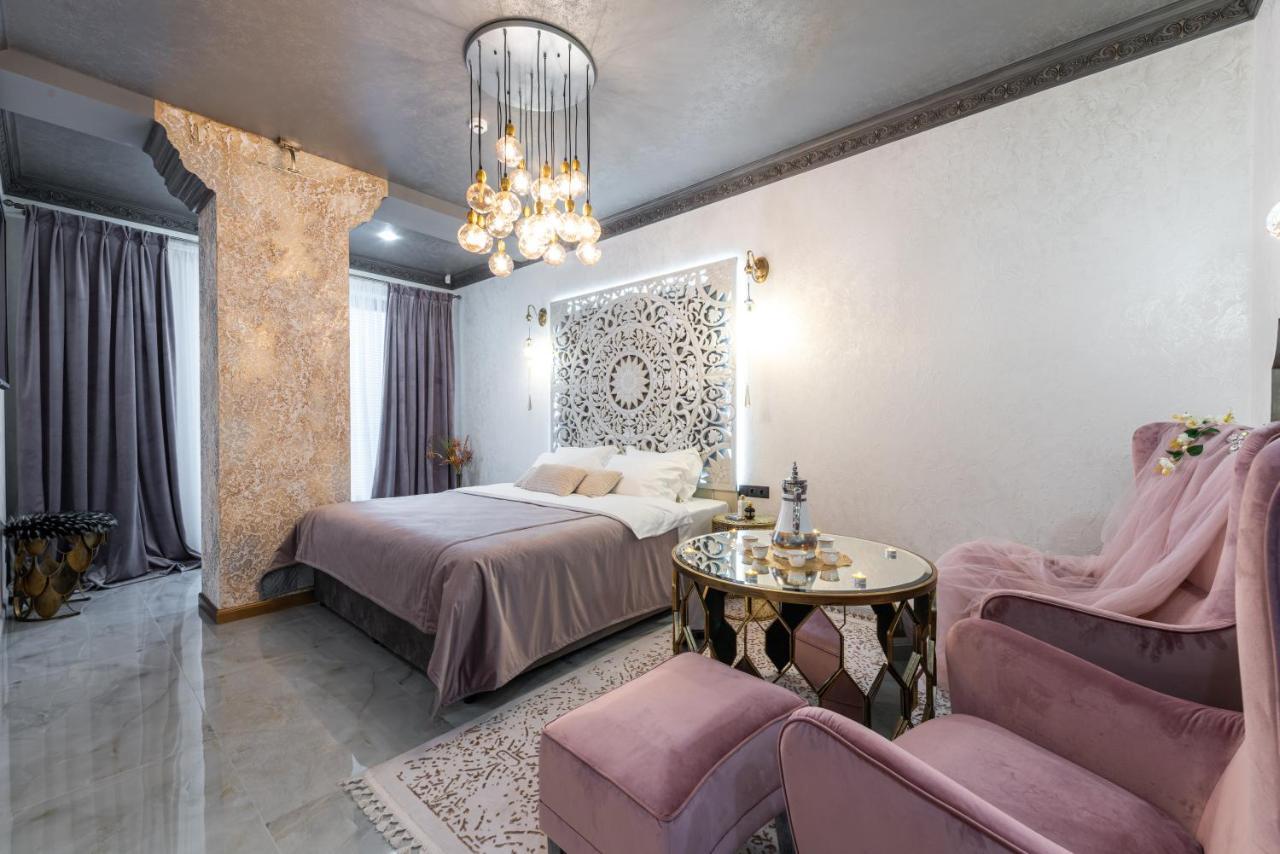 Mr Grey Boutique Hotel โอเดสซา ภายนอก รูปภาพ