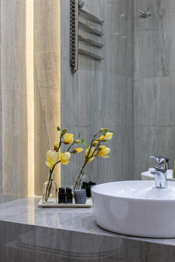 Mr Grey Boutique Hotel โอเดสซา ภายนอก รูปภาพ