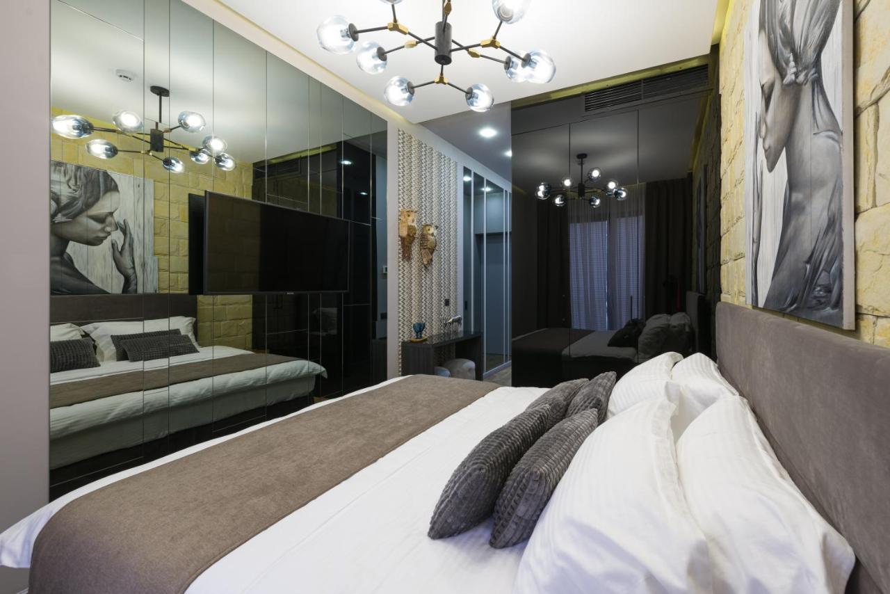 Mr Grey Boutique Hotel โอเดสซา ภายนอก รูปภาพ
